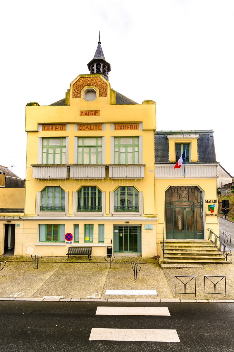 La mairie de Tinténiac